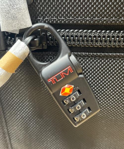 TUMI（トゥミ）TUMI (トゥミ) インターナショナルコンパクト　18インチ ブラックの古着・服飾アイテム