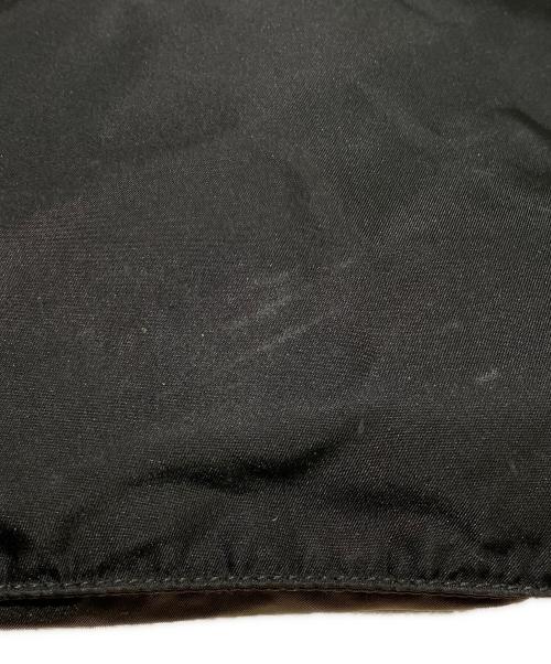 PRADA（プラダ）PRADA (プラダ) ナイロンショルダーバッグ ブラックの古着・服飾アイテム