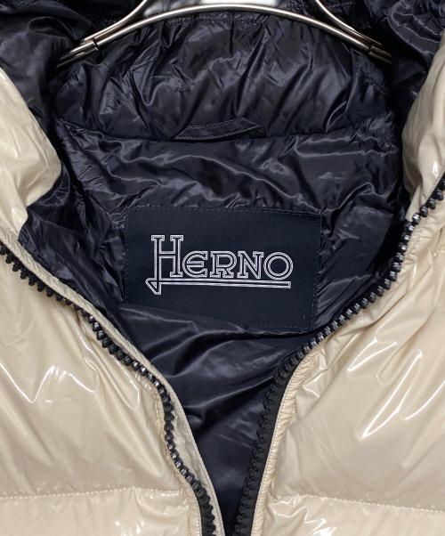 HERNO（ヘルノ）HERNO (ヘルノ) Gloss Bomber/フーデッドダウンジャケット ベージュ サイズ:52の古着・服飾アイテム