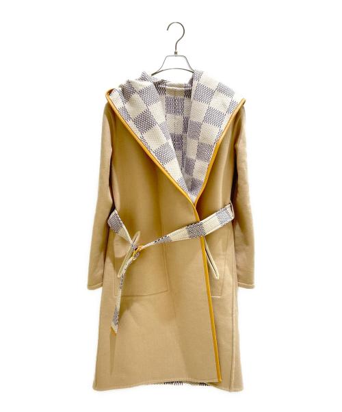LOUIS VUITTON（ルイ ヴィトン）LOUIS VUITTON (ルイ ヴィトン) リバーシブルフーデッドラップコート ベージュ サイズ:34 未使用品の古着・服飾アイテム