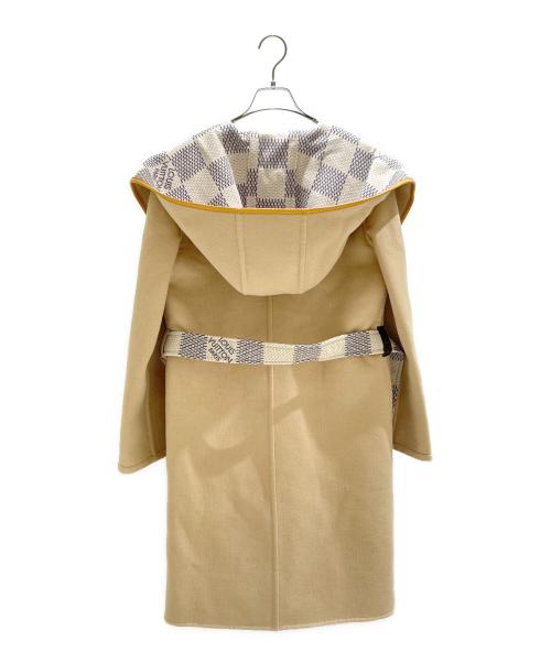 LOUIS VUITTON（ルイ ヴィトン）LOUIS VUITTON (ルイ ヴィトン) リバーシブルフーデッドラップコート ベージュ サイズ:34 未使用品の古着・服飾アイテム