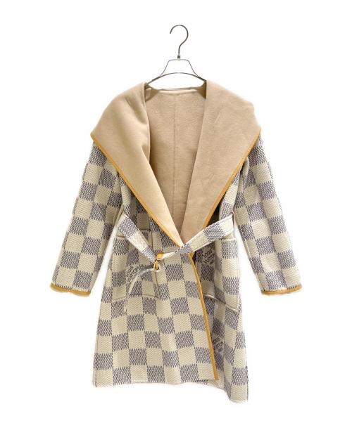 LOUIS VUITTON（ルイ ヴィトン）LOUIS VUITTON (ルイ ヴィトン) リバーシブルフーデッドラップコート ベージュ サイズ:34 未使用品の古着・服飾アイテム
