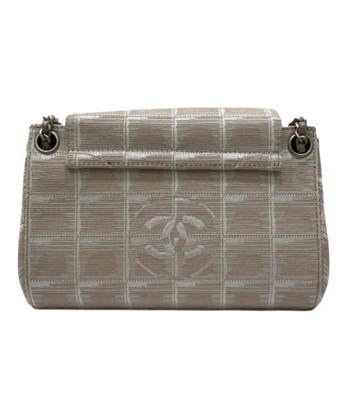 CHANEL（シャネル）CHANEL (シャネル) ニュートラベルラインチェーンショルダーバッグ ベージュ×シルバーの古着・服飾アイテム
