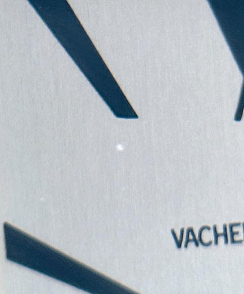 VACHERON CONSTANTIN（ヴァシュロンコンスタンタン）VACHERON CONSTANTIN MCMLXXII 1972 Asymmetrical Ref:37010/000R-8846/アシメトリカル K18RG 手巻き ベゼルダイヤ/シルバー文字盤/26mm×36mmの古着・服飾アイテム
