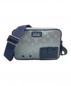 LOUIS VUITTONルイ ヴィトン）の古着「M44169 アルファメッセンジャー/2018年」｜グレー