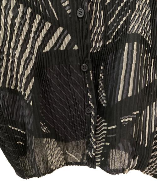 ISSEY MIYAKE（イッセイミヤケ）ISSEY MIYAKE (イッセイミヤケ) 長袖プリーツシャツ ブラック サイズ:2の古着・服飾アイテム