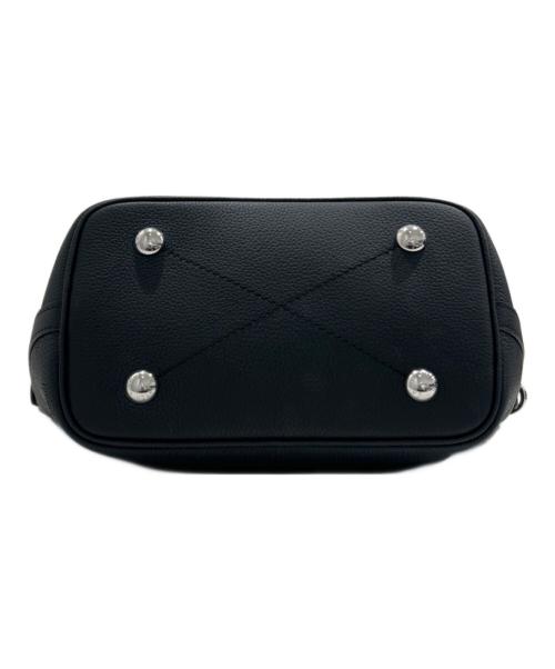 LOUIS VUITTON（ルイ ヴィトン）LOUIS VUITTON (ルイ ヴィトン) モノグラム・マヒナ ブロッサムPM M21848 ブラック サイズ:ブロッサム PMの古着・服飾アイテム