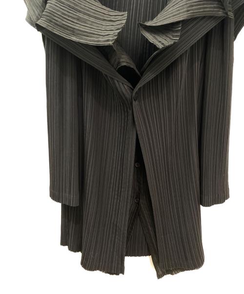 ISSEY MIYAKE（イッセイミヤケ）ISSEY MIYAKE (イッセイミヤケ) プリーツコート ブラック サイズ:2の古着・服飾アイテム