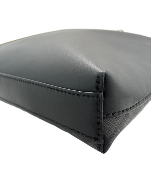 FENDI（フェンディ）FENDI (フェンディ) フェンディ ダイアゴナル メッセンジャーバッグ/FENDI Diagonal Messenger Bag ブラックの古着・服飾アイテム
