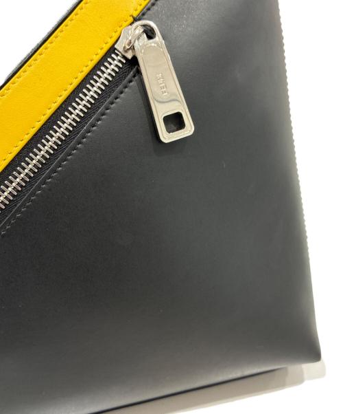 FENDI（フェンディ）FENDI (フェンディ) フェンディ ダイアゴナル メッセンジャーバッグ/FENDI Diagonal Messenger Bag ブラックの古着・服飾アイテム