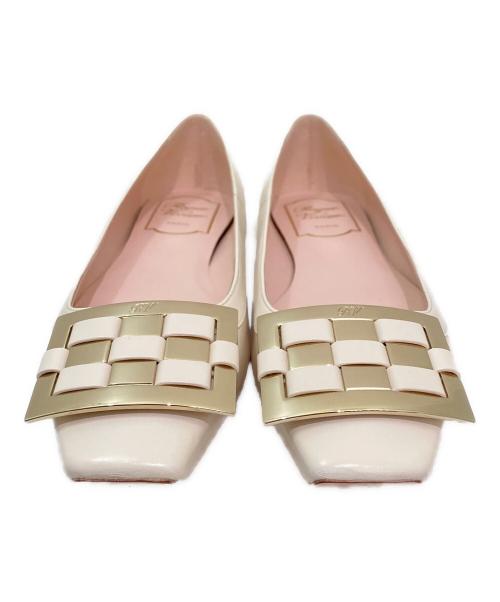 Roger Vivier（ロジェ ヴィヴィエ）Roger Vivier (ロジェ ヴィヴィエ) トランペットバレリーナ フラットシューズ ベージュ サイズ:36の古着・服飾アイテム