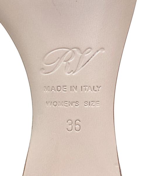 Roger Vivier（ロジェ ヴィヴィエ）Roger Vivier (ロジェ ヴィヴィエ) トランペットバレリーナ フラットシューズ ベージュ サイズ:36の古着・服飾アイテム