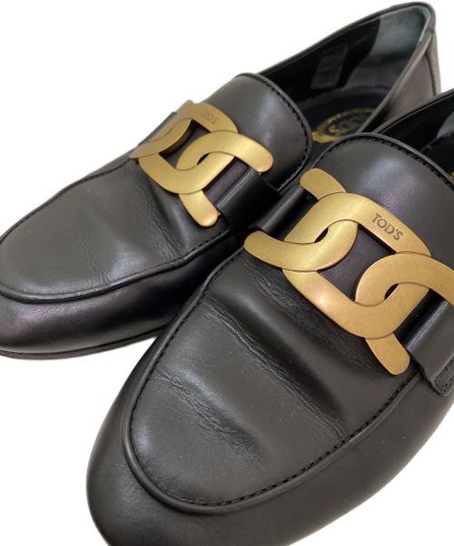TOD'S（トッズ）TOD'S (トッズ) チェーンストラップローファー ブラック サイズ:37の古着・服飾アイテム