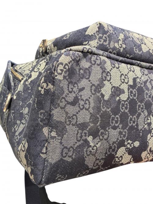 GUCCI（グッチ）GUCCI (グッチ) GGデニムラージバックパック/849008 インディゴの古着・服飾アイテム