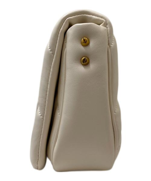 ALEXANDER McQUEEN（アレキサンダーマックイーン）ALEXANDER McQUEEN (アレキサンダーマックイーン) チェーンショルダーバッグ ホワイトの古着・服飾アイテム