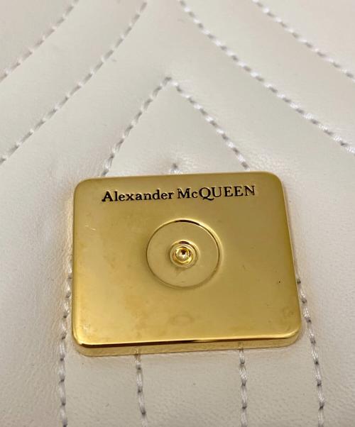 ALEXANDER McQUEEN（アレキサンダーマックイーン）ALEXANDER McQUEEN (アレキサンダーマックイーン) チェーンショルダーバッグ ホワイトの古着・服飾アイテム