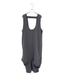 ENFOLD（エンフォルド）の古着「ノースリーブ カーブドレープ ワンピース」｜グレー