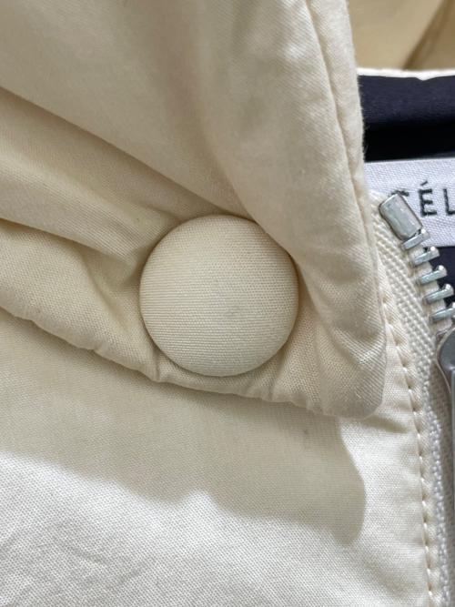 CELINE（セリーヌ）CELINE (セリーヌ) ダウンベストコート アイボリー サイズ:38の古着・服飾アイテム