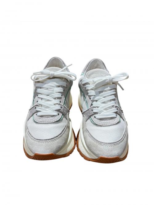 JIMMY CHOO（ジミーチュウ）JIMMY CHOO (ジミーチュウ) LANDON/ローカットスニーカー ホワイト サイズ:36の古着・服飾アイテム