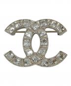 CHANELシャネル）の古着「ココマークラインストーンブローチ」｜シルバー