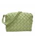 BOTTEGA VENETA（ボッテガベネタ）の古着「ミニループカメラバッグ」｜グリーン