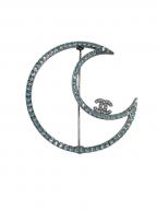 CHANELシャネル）の古着「ココマーク ラインストーン ムーンブローチ」｜ブルー