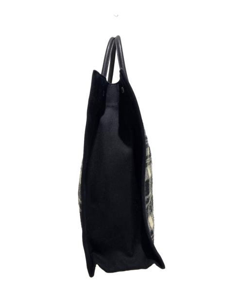Saint Laurent Paris（サンローランパリ）Saint Laurent Paris (サンローランパリ) ノエ N/S ショッピングトート ブラックの古着・服飾アイテム