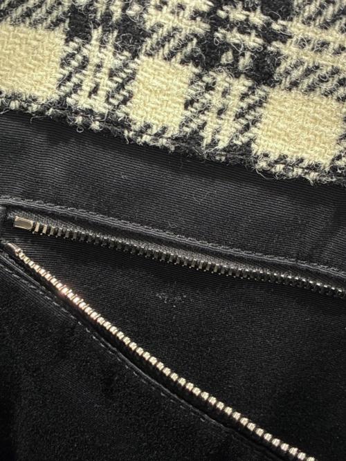 Saint Laurent Paris（サンローランパリ）Saint Laurent Paris (サンローランパリ) ノエ N/S ショッピングトート ブラックの古着・服飾アイテム