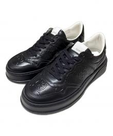 GUCCI（グッチ）の古着「GGエンボスローカットスニーカー」｜ブラック