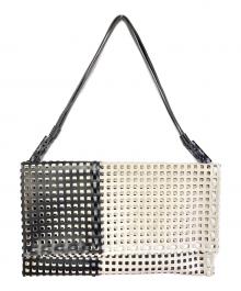 ISSEY MIYAKE（イッセイミヤケ）の古着「ショルダーバッグ」｜アイボリー×ブラック