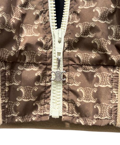 CELINE（セリーヌ）CELINE (セリーヌ) トリオンフモノグラムナイロンフーデッドブルゾン ブラウン サイズ:46の古着・服飾アイテム