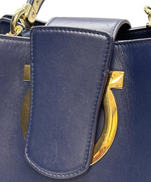 Salvatore Ferragamo（サルヴァトーレ フェラガモ）Salvatore Ferragamo (サルヴァトーレ フェラガモ) 2WAYショルダーバッグ ネイビーの古着・服飾アイテム