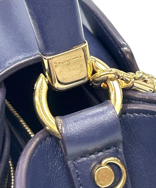 Salvatore Ferragamo（サルヴァトーレ フェラガモ）Salvatore Ferragamo (サルヴァトーレ フェラガモ) 2WAYショルダーバッグ ネイビーの古着・服飾アイテム