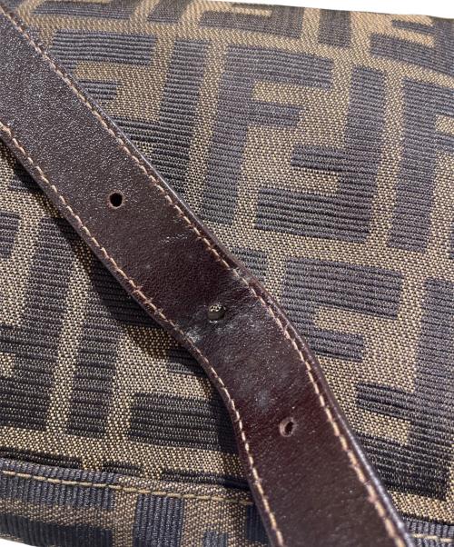 FENDI（フェンディ）FENDI (フェンディ) マンマバケット ショルダーバッグの古着・服飾アイテム