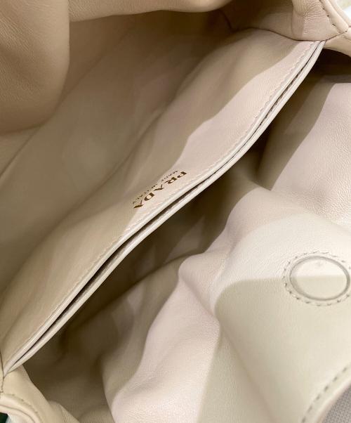 PRADA（プラダ）PRADA (プラダ) ダダ スモール ナッパレザー バッグ ベージュ系の古着・服飾アイテム