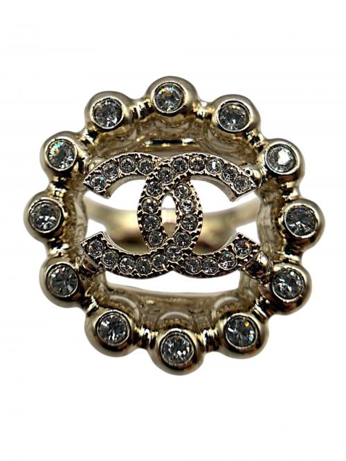 CHANEL（シャネル）CHANEL (シャネル) ココマークサークルラインストーンリング/ABF484 B19984 ゴールド サイズ:54(14号)の古着・服飾アイテム