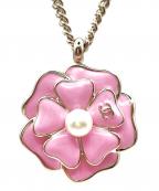 CHANELシャネル）の古着「Camellia Flower Pearl Necklace/カメリアフラワーパールネックレス/ABG220-B21624-U3368」｜ゴールド×ピンク
