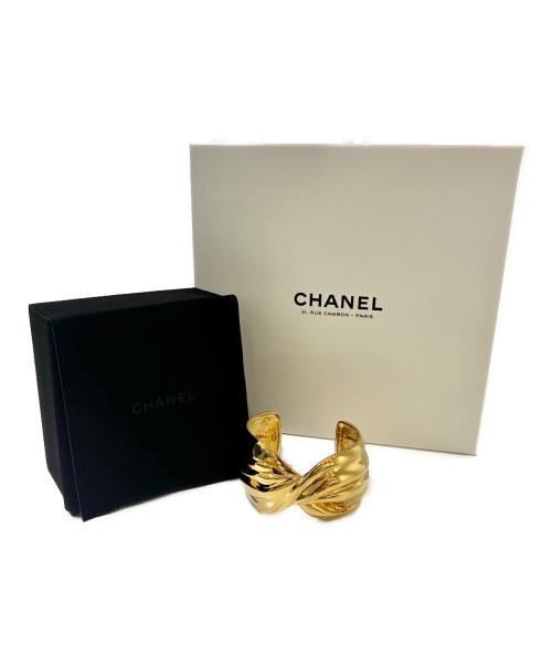 CHANEL（シャネル）CHANEL (シャネル) Twisted Ribbon Bangle/ツイストリボンバングル/ABH139-B23687-U8105 ゴールド サイズ:L/18.5cmの古着・服飾アイテム