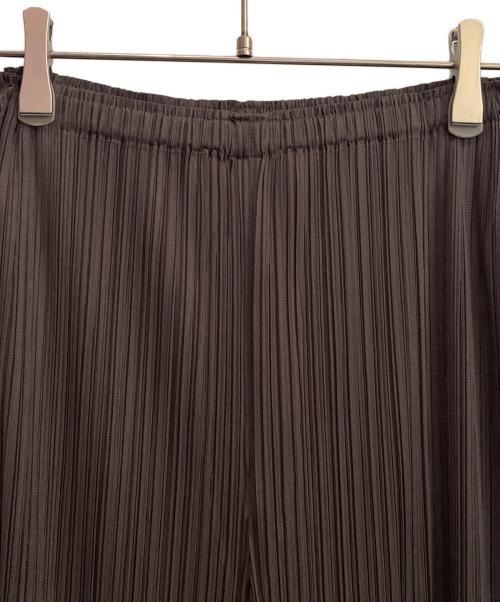 PLEATS PLEASE（プリーツプリーズ）PLEATS PLEASE (プリーツプリーズ) プリーツパンツ ブラウン サイズ:3の古着・服飾アイテム