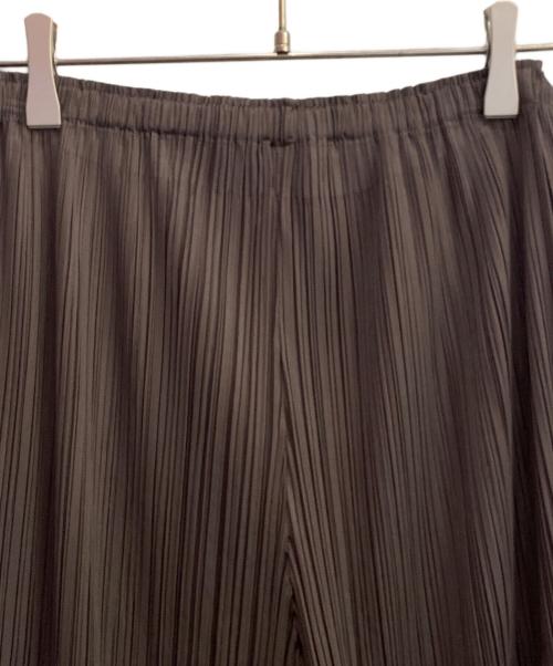 PLEATS PLEASE（プリーツプリーズ）PLEATS PLEASE (プリーツプリーズ) プリーツパンツ ブラウン サイズ:3の古着・服飾アイテム