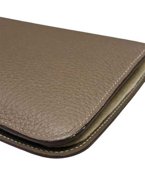 HERMES（エルメス）HERMES (エルメス) ドゴンデュオ/シルバー金具/トリヨンクレマンス/エトゥープ/Y刻印/2020年  エトゥープの古着・服飾アイテム