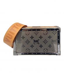 LOUIS VUITTON（ルイ ヴィトン）の古着「Monogram Titanium Trunk Clutch Bag 2-Way Shoulder Bag/モノグラム・チタン トランク型 クラッチバッグ/M20101」｜シルバー