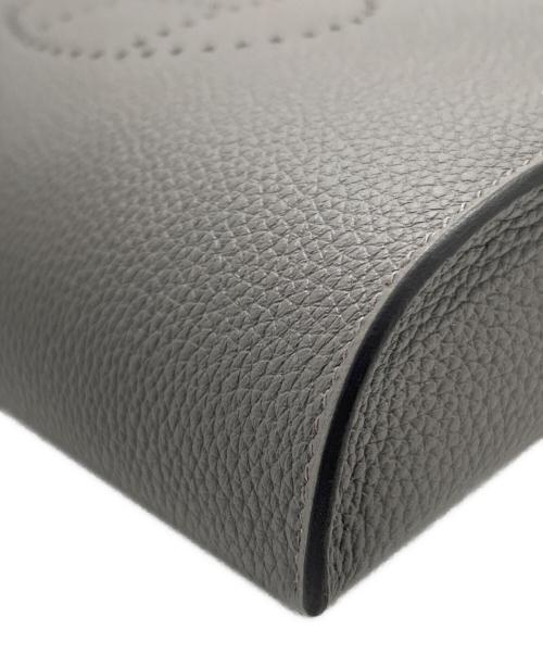 HERMES（エルメス）HERMES (エルメス) ヴィドポッシュ/Sac Hermes Videpoches/トリヨンクレマンス/グリメイヤー/W刻印：2024年製 グレー サイズ:-の古着・服飾アイテム