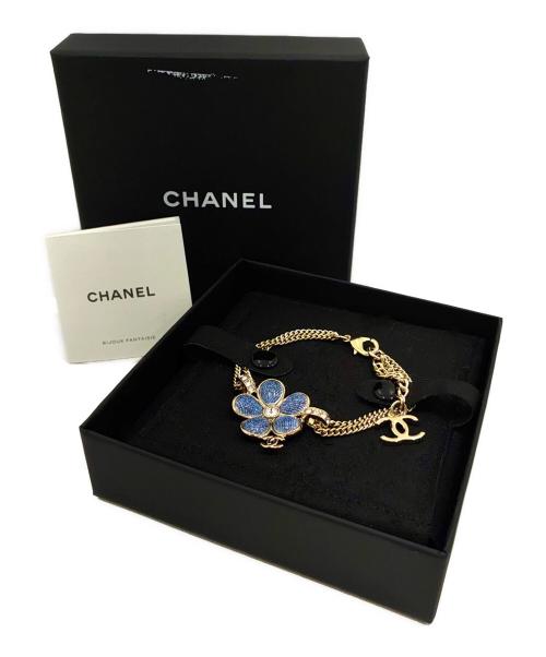 CHANEL（シャネル）CHANEL (シャネル) Denim Flower Bracelet デニムフラワーブレスレットABG834 B22935 U5843 インディゴ サイズ:18.5cmの古着・服飾アイテム