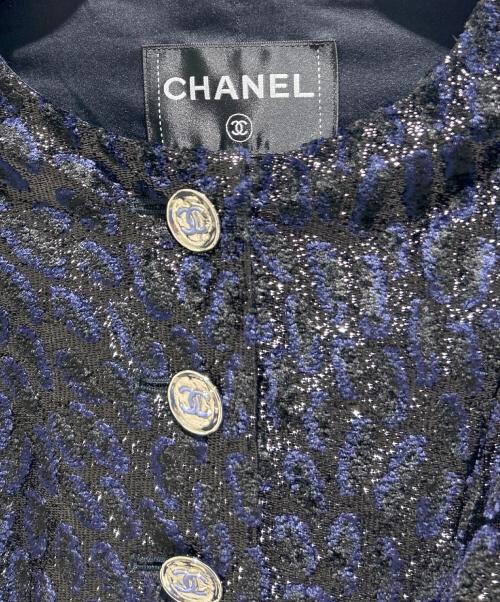 CHANEL（シャネル）CHANEL (シャネル) Collarless Lame Jacket/ノーカラーラメジャケット/P75180V66865 ブラック×ネイビー サイズ:36の古着・服飾アイテム
