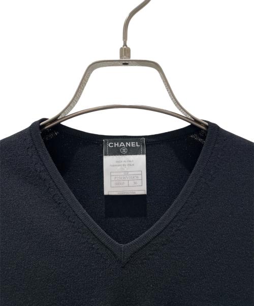 CHANEL（シャネル）CHANEL (シャネル) ココマークVネックニット ブラック サイズ:36の古着・服飾アイテム