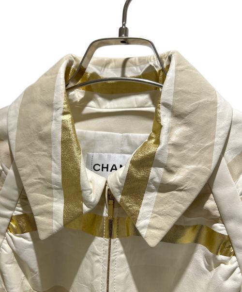 CHANEL（シャネル）CHANEL (シャネル) Border Short Leather Jacket/ボーダーショートレザージャケットP58044C00280 ベージュ×アイボリー サイズ:34の古着・服飾アイテム