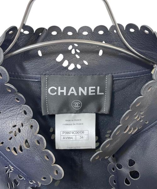 CHANEL（シャネル）CHANEL (シャネル) P39 カッティングレザージャケット ブラック サイズ:34の古着・服飾アイテム