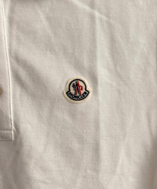 MONCLER（モンクレール）MONCLER (モンクレール) ポロシャツ ホワイト サイズ:Sの古着・服飾アイテム
