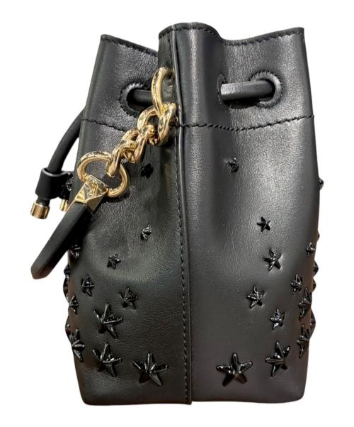 JIMMY CHOO（ジミーチュウ）JIMMY CHOO (ジミーチュウ) ボンボンバケットスタッズ/巾着ショルダーバッグ ブラック×ゴールド サイズ:-の古着・服飾アイテム